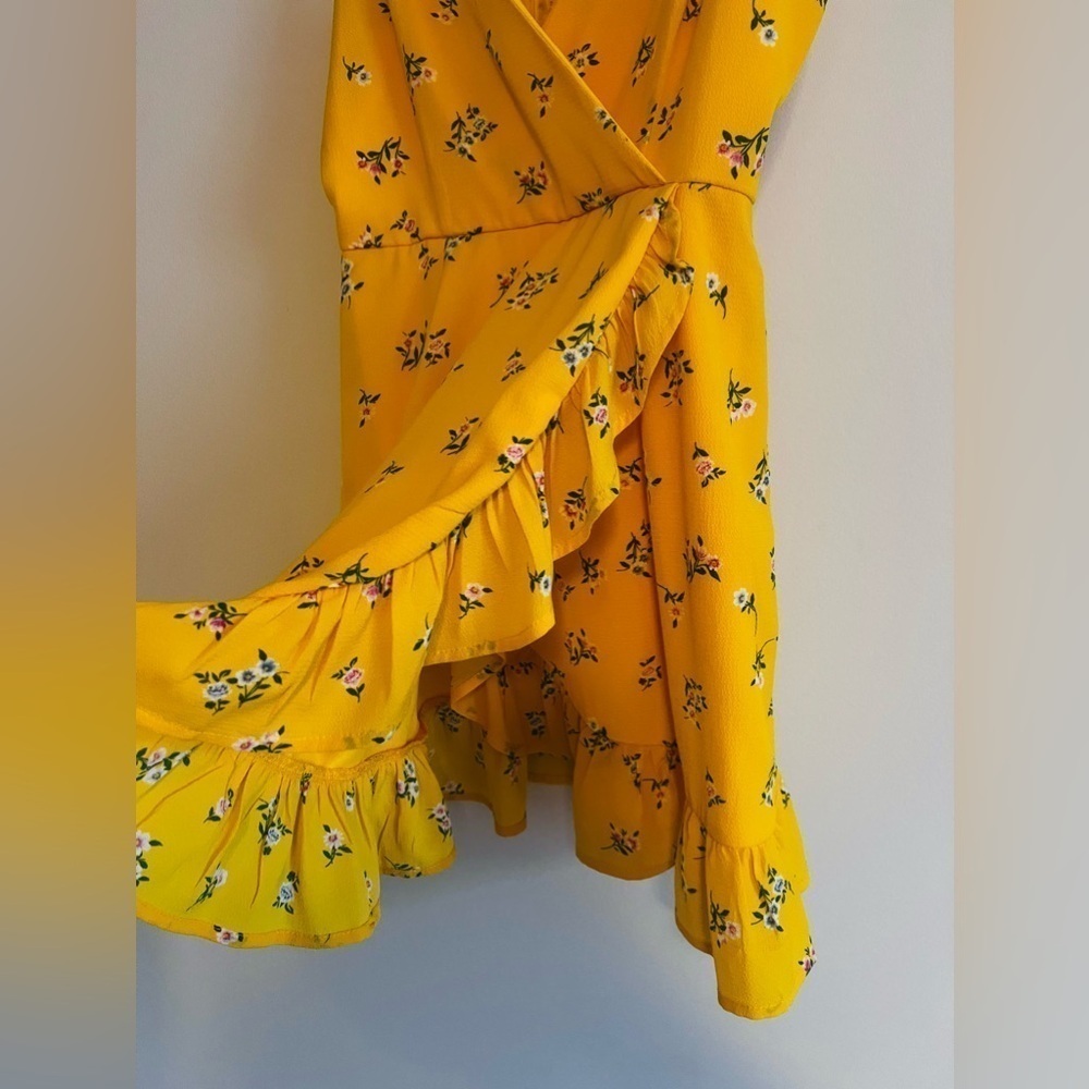 ALTER'D STATE yellow floral dress size small - Picture 5 of 11